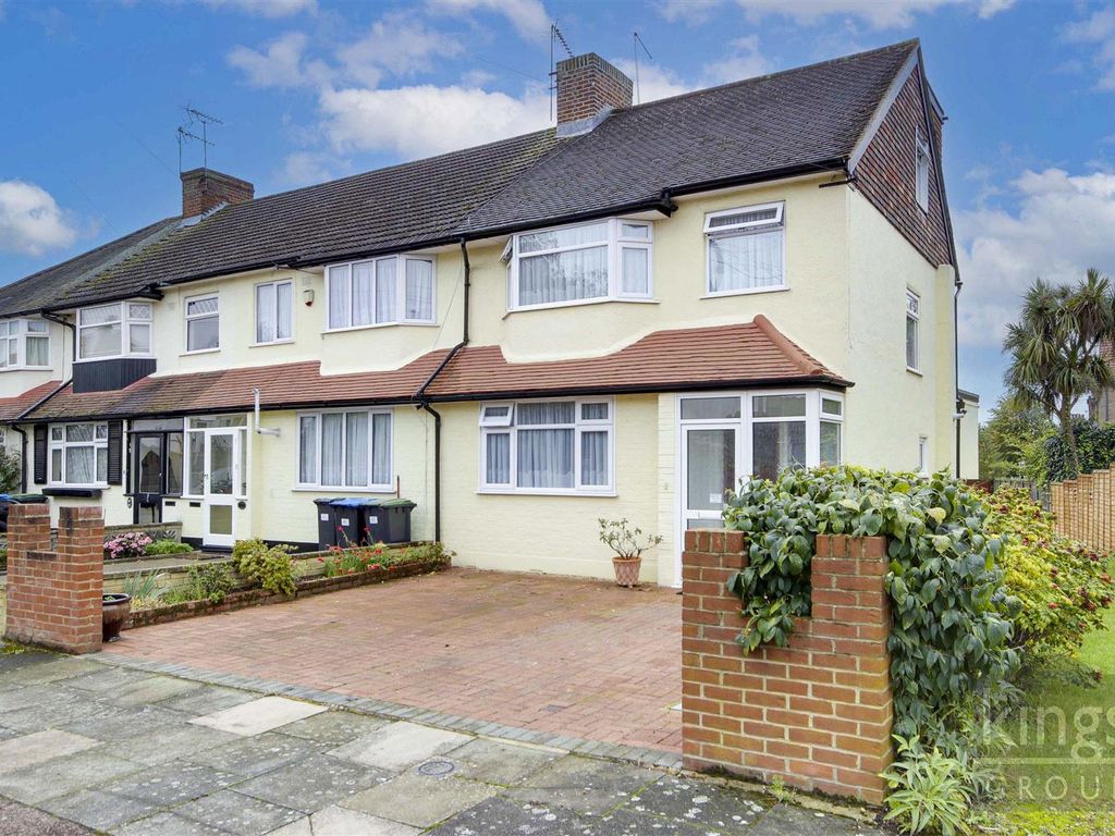 4 bed end terrace house for sale in Queens Road, Enfield EN1, £635,000
