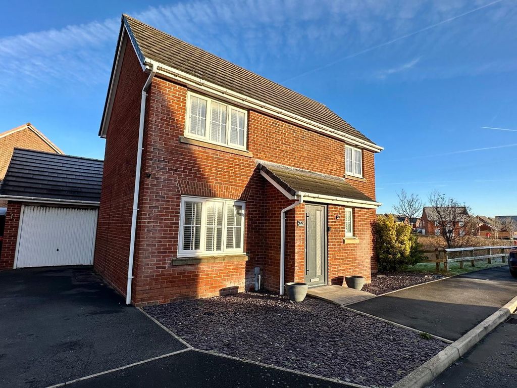 4 bed detached house for sale in Alder Lane, ThorntonCleveleys FY5, £