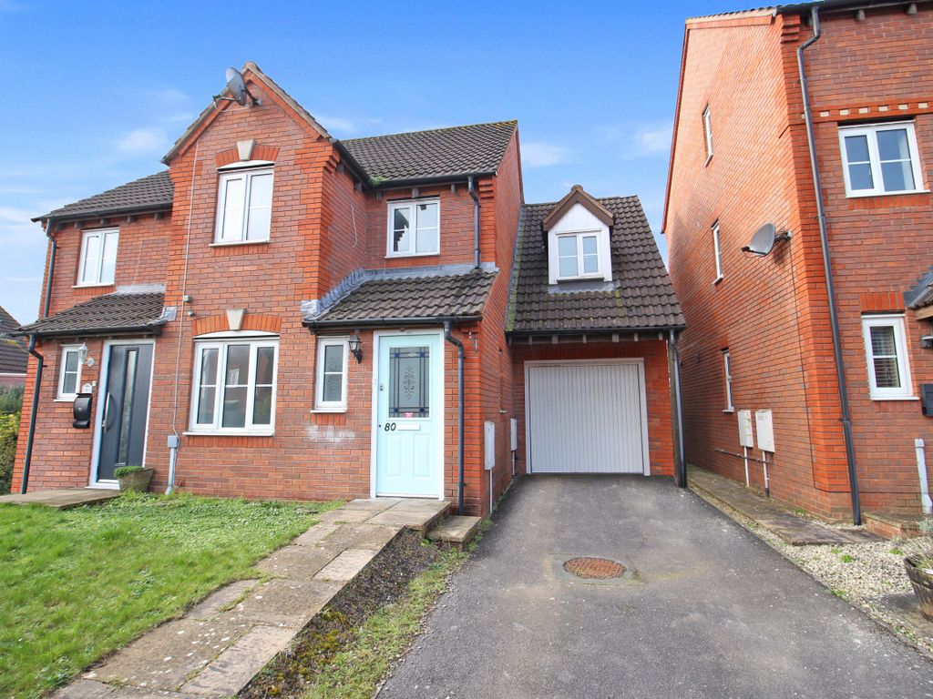 4 bed semidetached house for sale in Yeoman Way, Trowbridge BA14, £