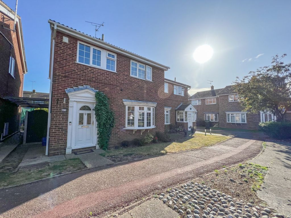 3 bed semidetached house for sale in Neil Armstrong Way, LeighOnSea