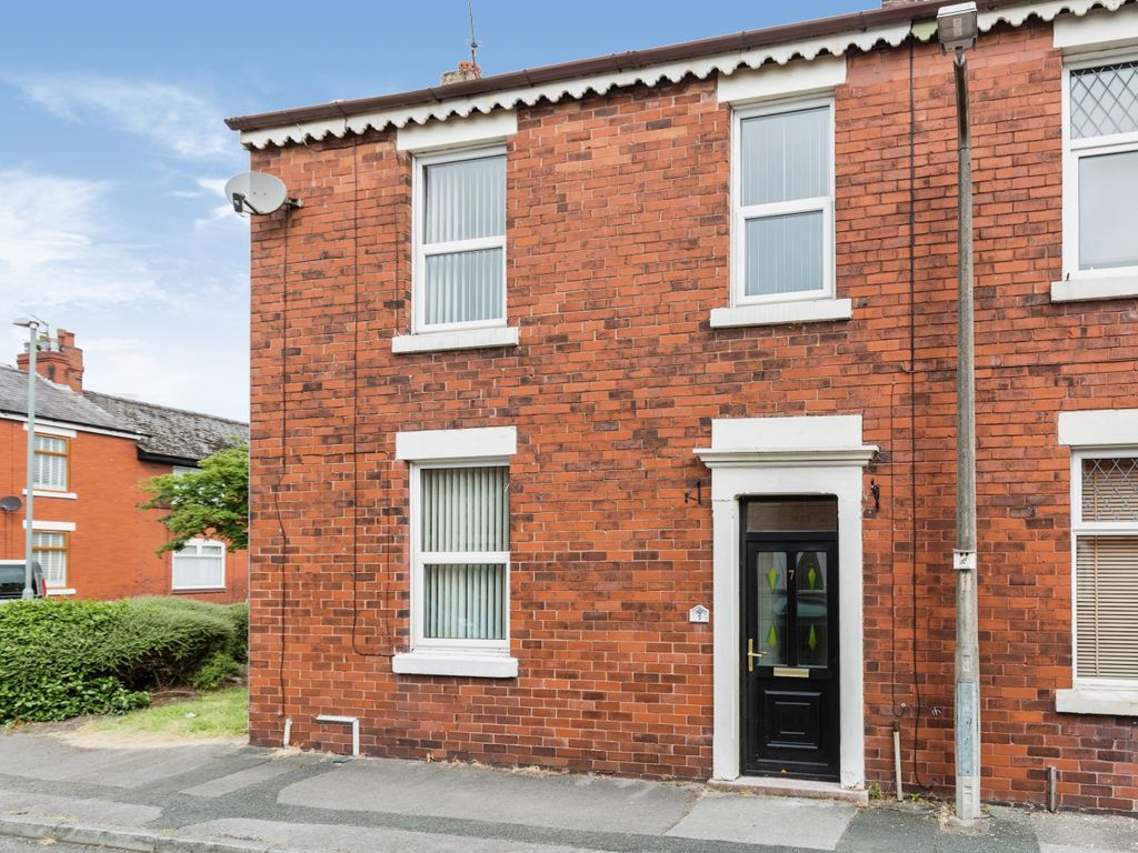3 bed end terrace house for sale in James Street, Bamber Bridge