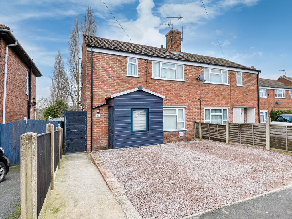 3 bed semidetached house for sale in Sandringham Close, Calow