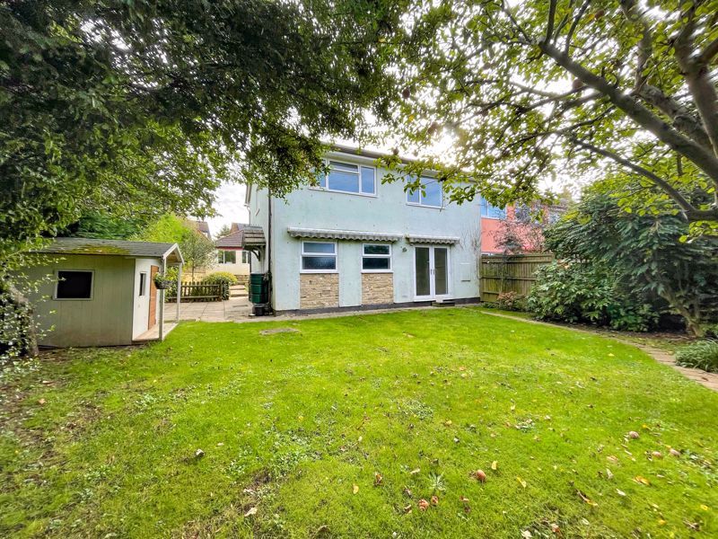 2 bed flat to rent in Stanford Road, Faringdon SN7, £1,250 pcm Zoopla