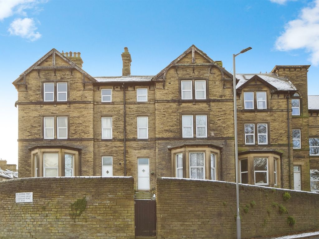 7 bed terraced house for sale in Selborne Mount, Bradford BD9, £420,000
