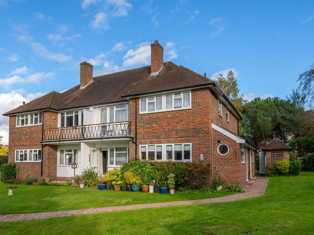 2 bed for sale in Reigate Road, Reigate RH2, £325,000 Zoopla