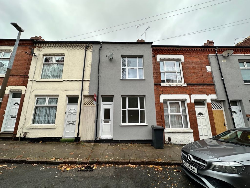 3 bed terraced house to rent in Medway Street, Leicester LE2, £1,150 pcm Zoopla