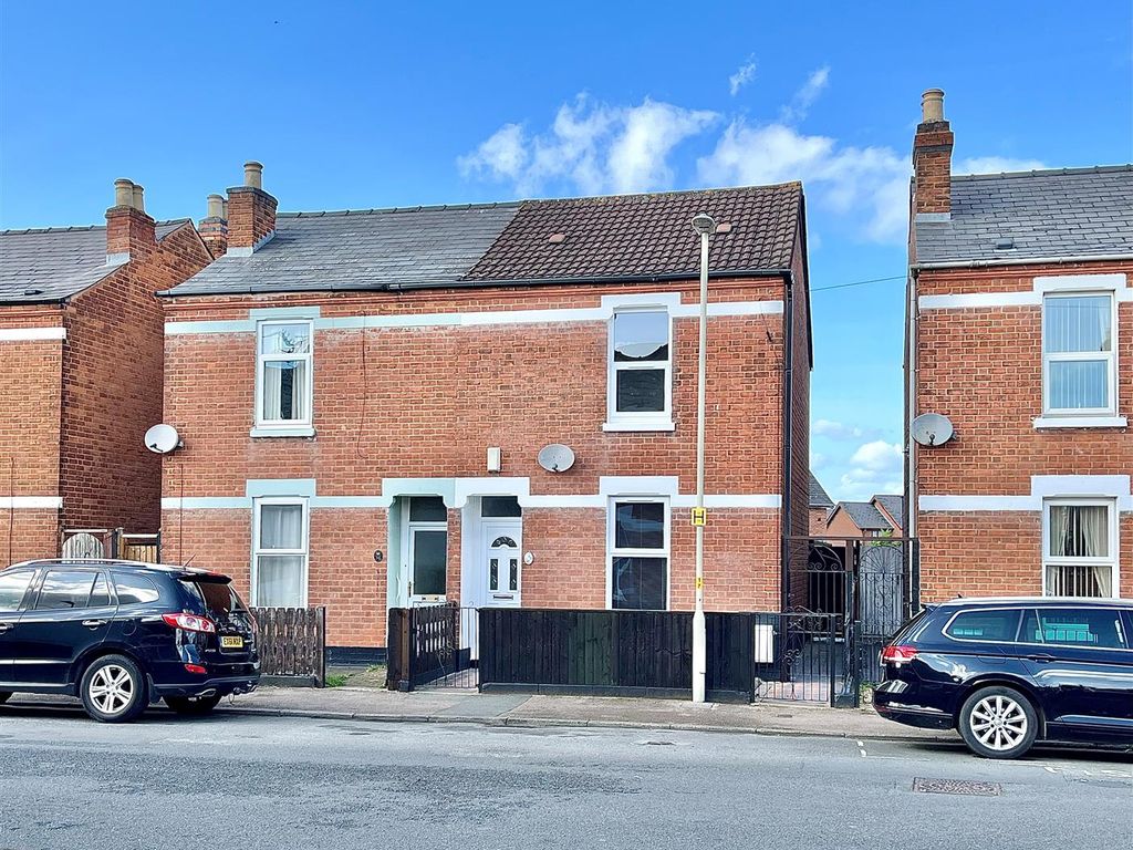 3 bed semidetached house for sale in Hatherley Road, Gloucester GL1, £