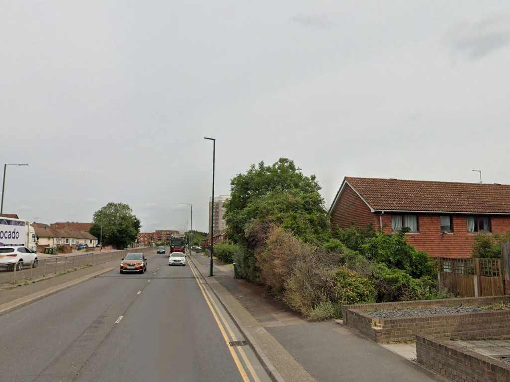 Land for sale in Northend Road, Erith DA8, £30,000 Zoopla