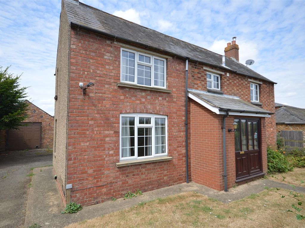 2 bed cottage to rent in Newland Road, Walgrave, Northants NN6, £1,150