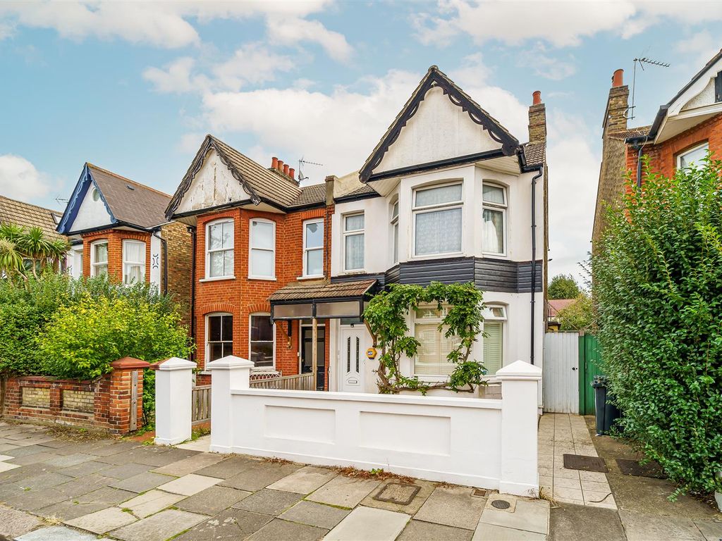 2 bed flat to rent in Coldershaw Road, Ealing W13, £1,675 pcm Zoopla