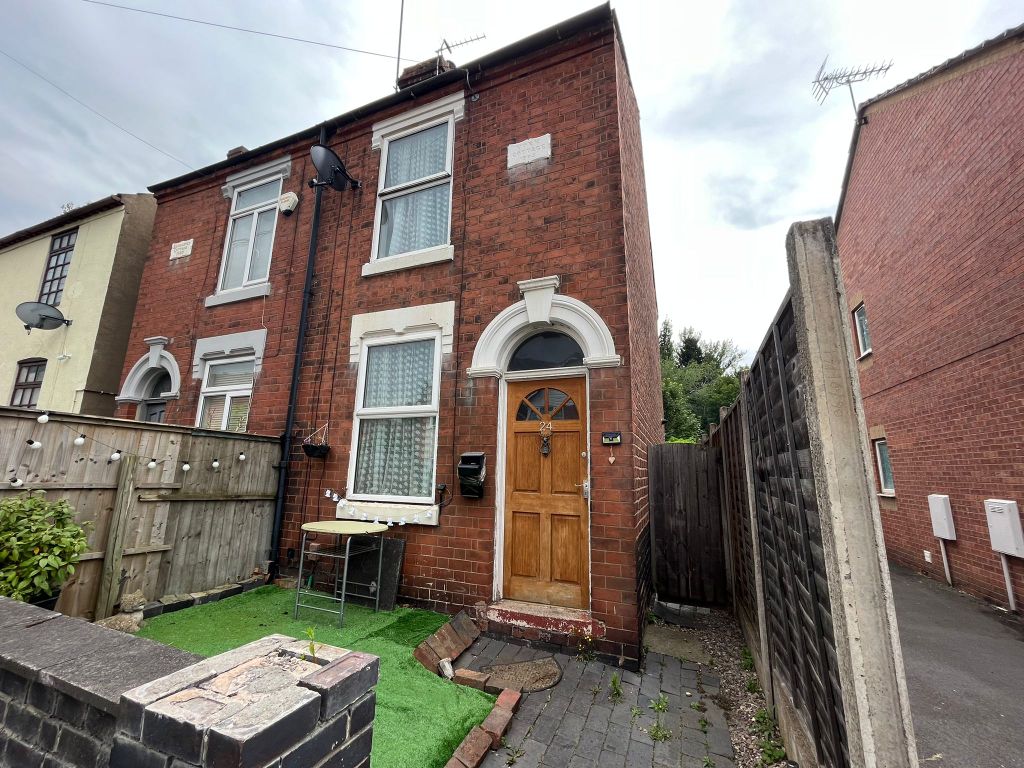 2 bed semidetached house for sale in York Street, Kidderminster DY10