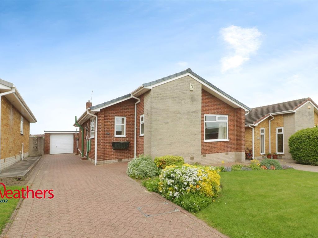 2 bed detached bungalow for sale in Pinfold Close, Swinton, Mexborough