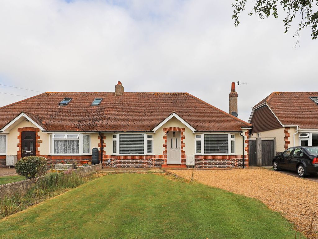 3 bed semidetached bungalow for sale in Sunningdale Road, Worthing
