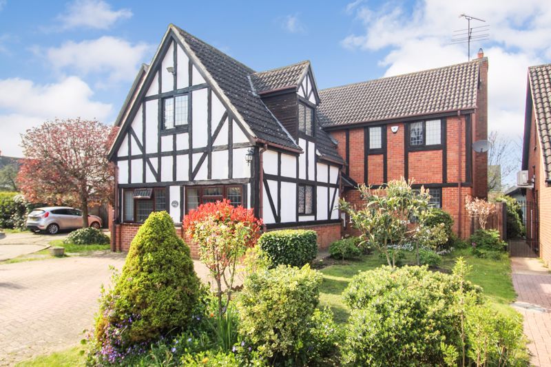 Fulbourne Close, Luton LU4  