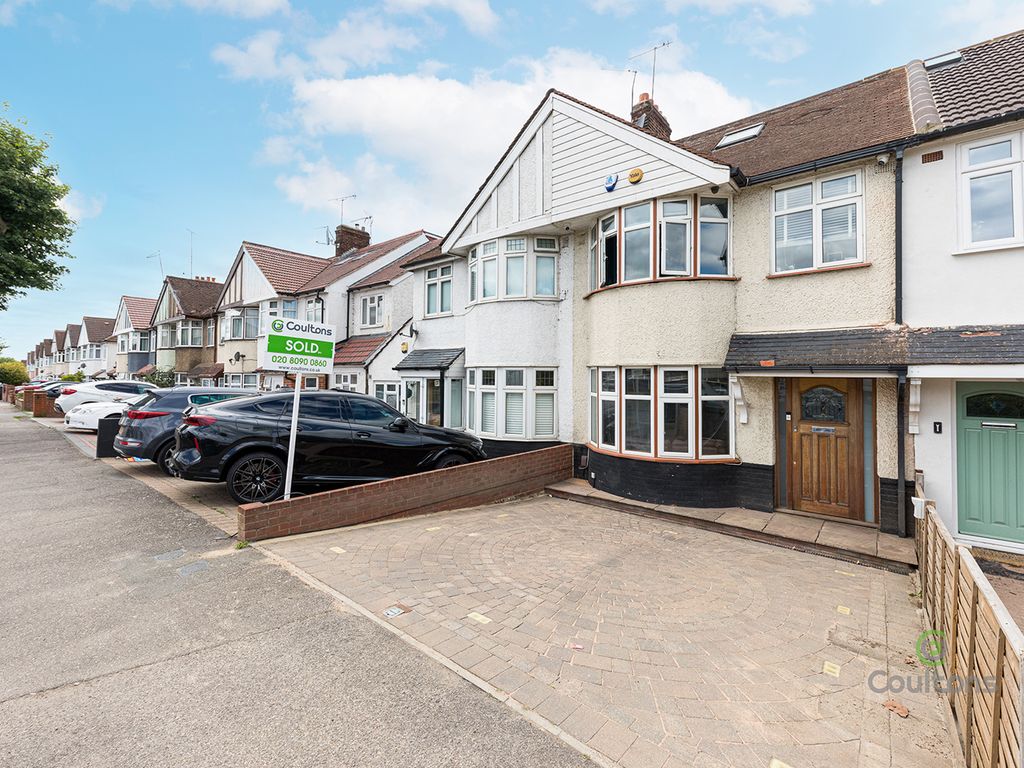 3 bed terraced house for sale in Waltham Way, London E4 Zoopla