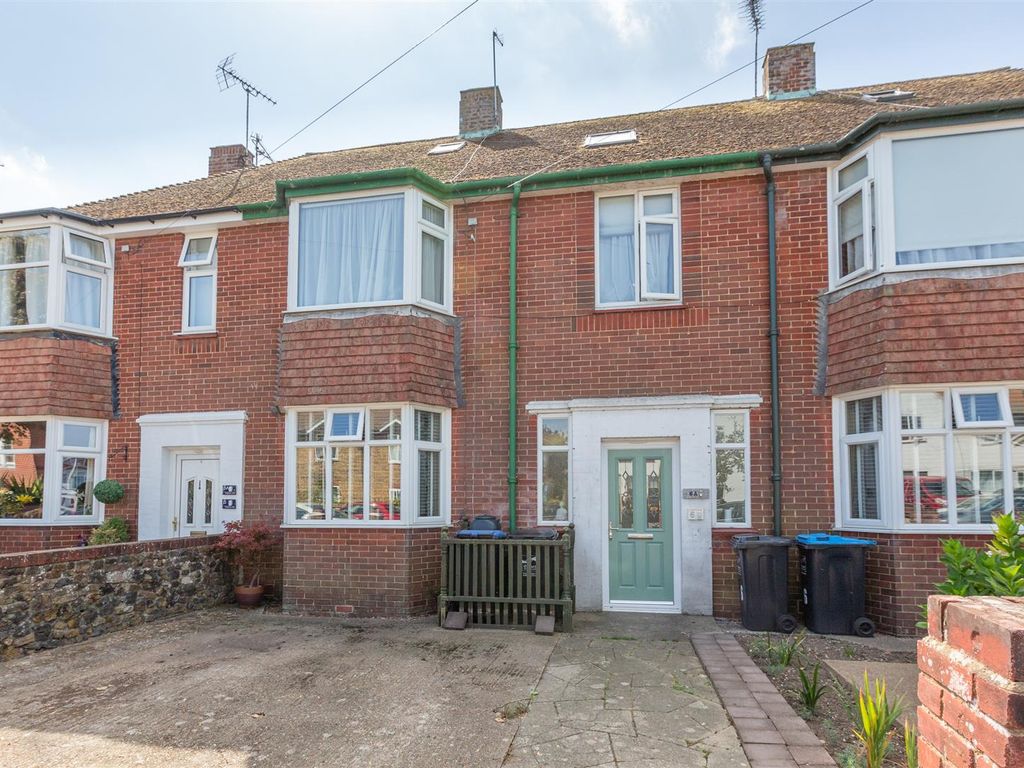 2 bed flat for sale in Harold Avenue, WestgateOnSea CT8 Zoopla