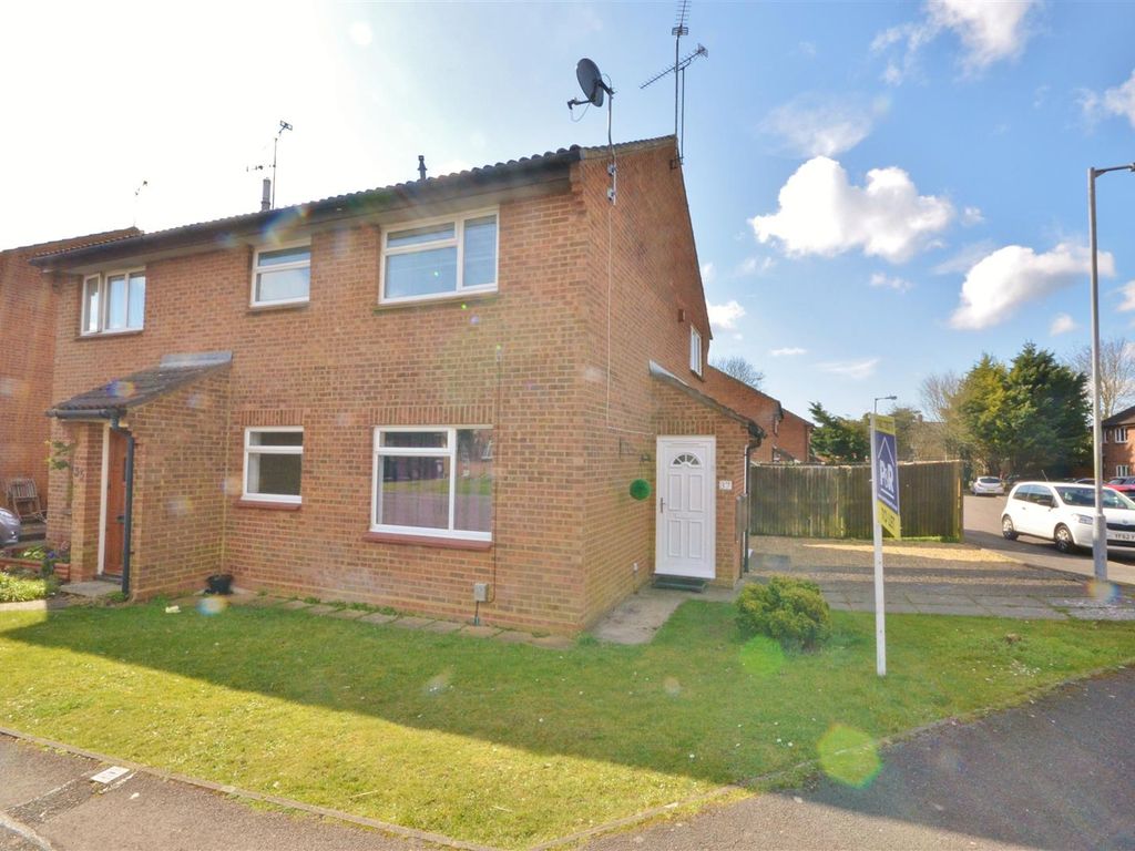 1 bed end terrace house to rent in Enderby Road, Luton LU3, £950 pcm