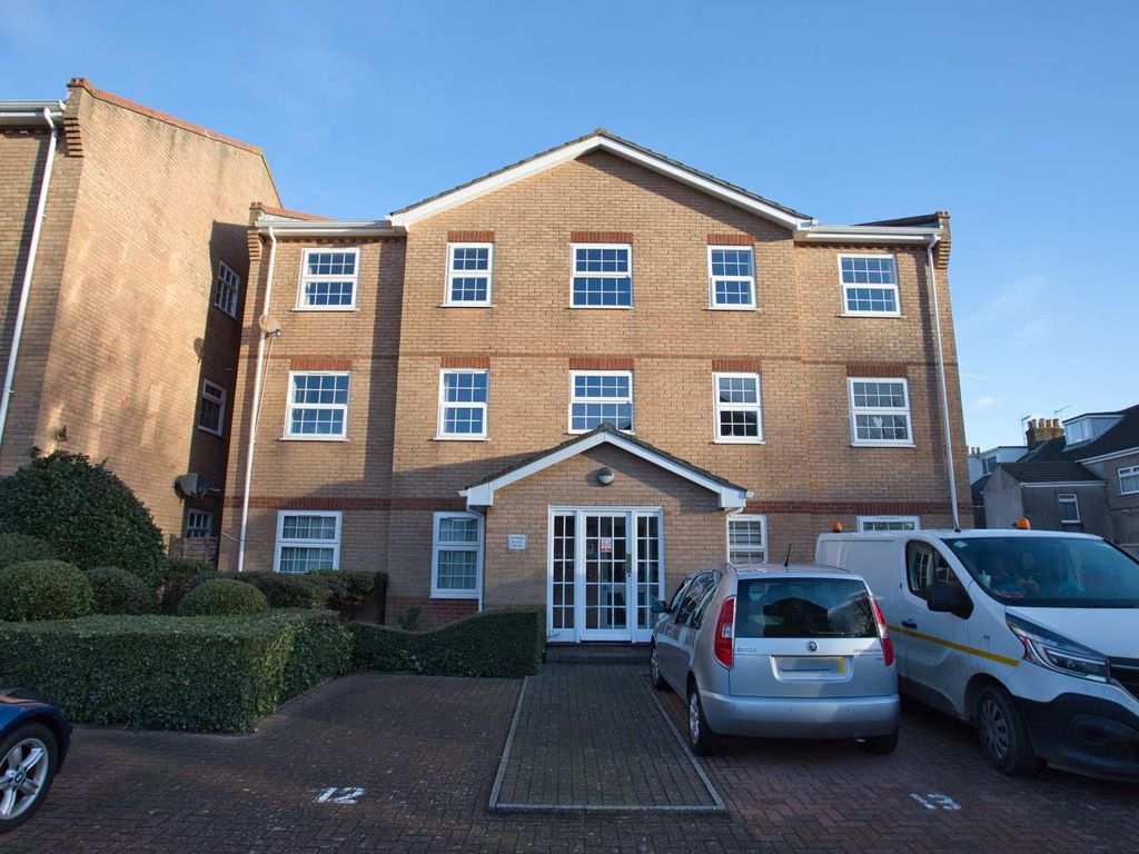 2 bed flat for sale in Maxwell Place, Walmer, Deal CT14 Zoopla