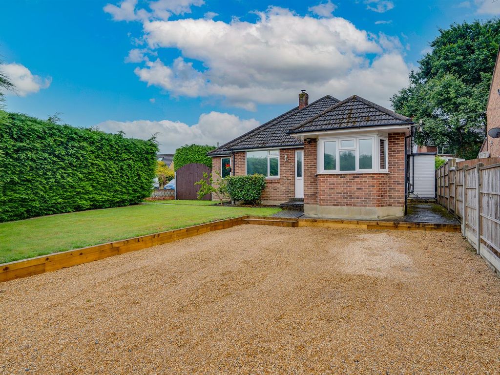 3 bed detached bungalow for sale in Patricia Close, West End