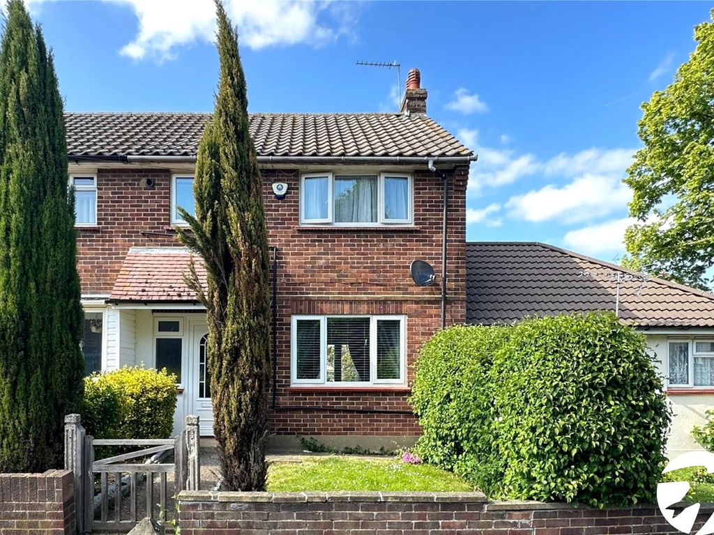 2 bed end terrace house for sale in Keary Road, Kent DA10