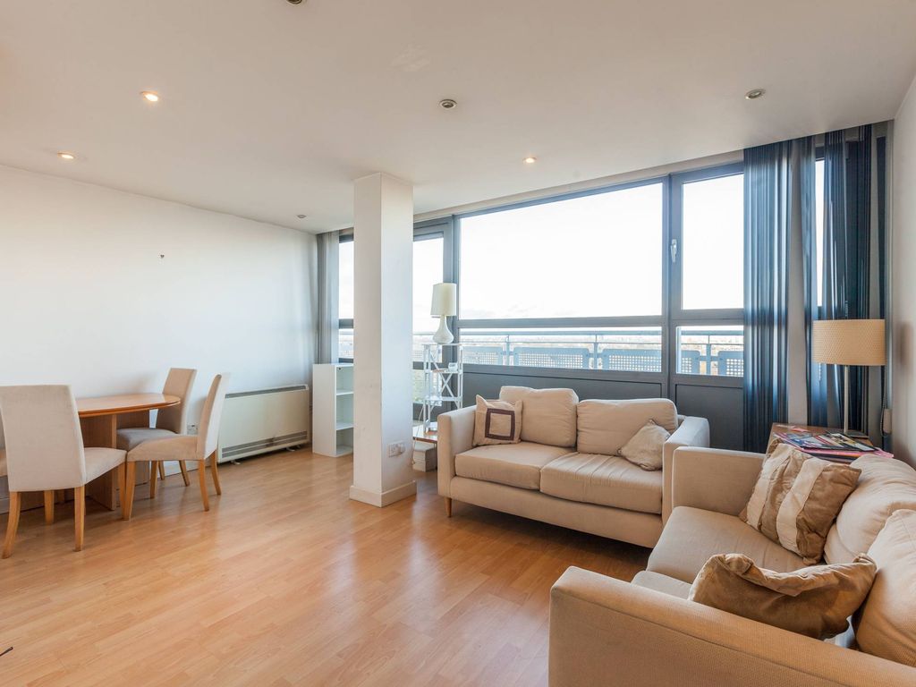 2 bed flat to rent in New Park Road, Brixton SW2 Zoopla