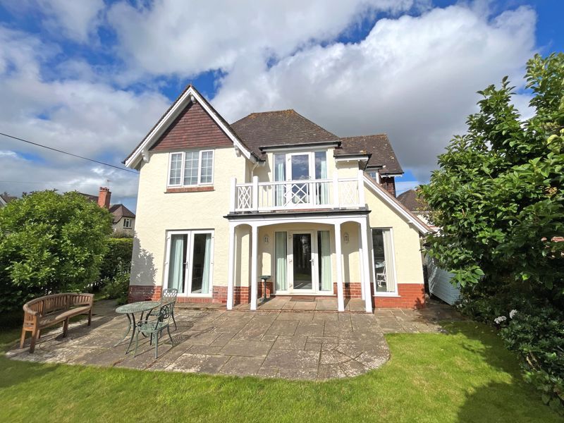 4 bed detached house for sale in Roselands, Sidmouth EX10, £865,000
