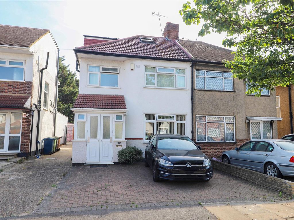 4 bed semidetached house for sale in Warwick Avenue, Harrow HA2 Zoopla