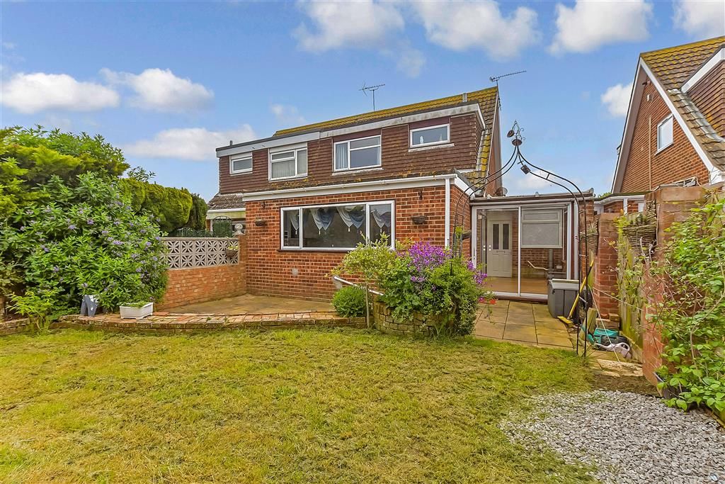 4 bed semidetached house for sale in Cherry Gardens, Broadstairs, Kent