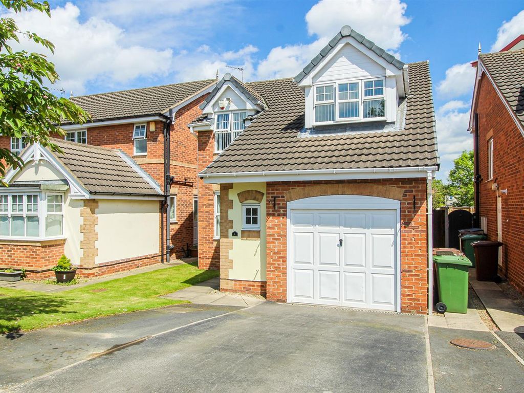 3 bed property for sale in Clarence Walk, Wakefield WF2, £275,000 Zoopla