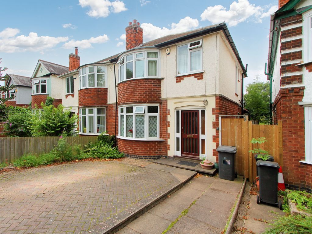 3 bed semidetached house for sale in Knighton Lane East, Knighton