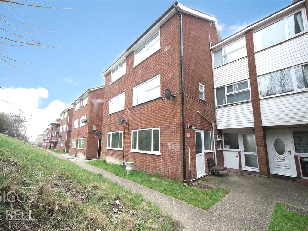 Brendon Avenue, Luton, Bedfordshire LU2  