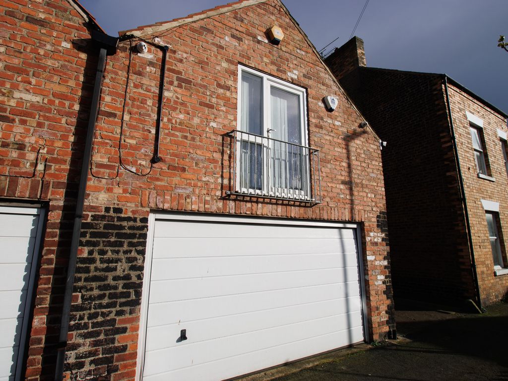 2 bed cottage for sale in Chapel Street, Filey YO14 - Zoopla