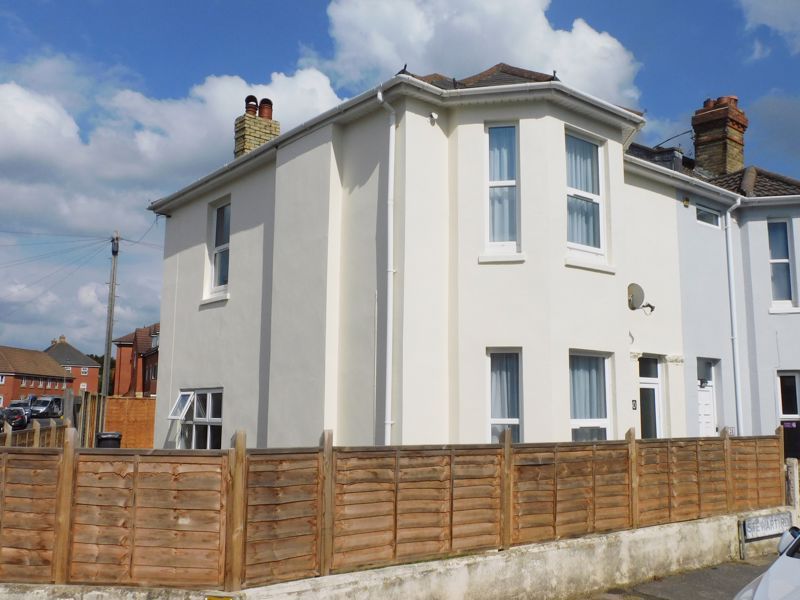 3 bed property for sale in End Of Terrace House, Stewart Road