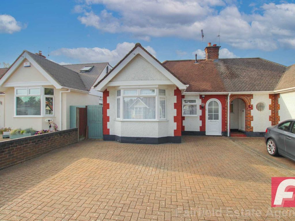 2 bed semidetached house for sale in Hillrise Avenue, North Watford