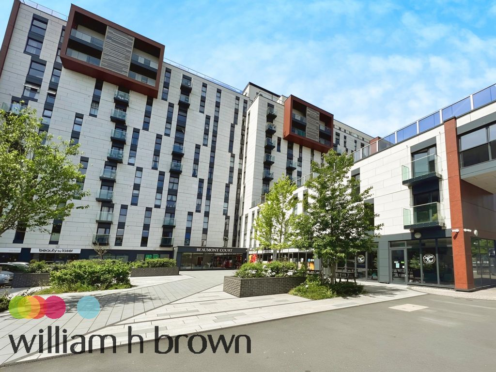 2 bed flat to rent in Victoria Avenue, SouthendOnSea SS2, £1,300 pcm