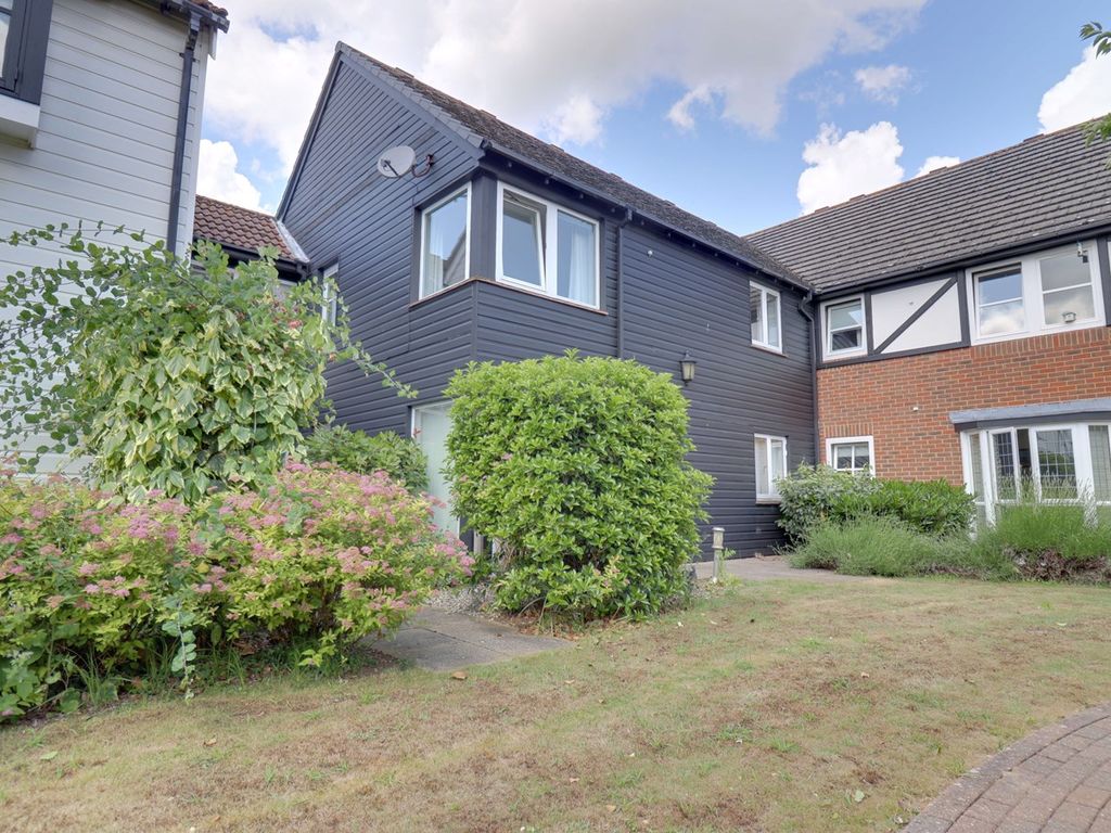1 bed property for sale in Orchard Lea, High Wych Road, Sawbridgeworth