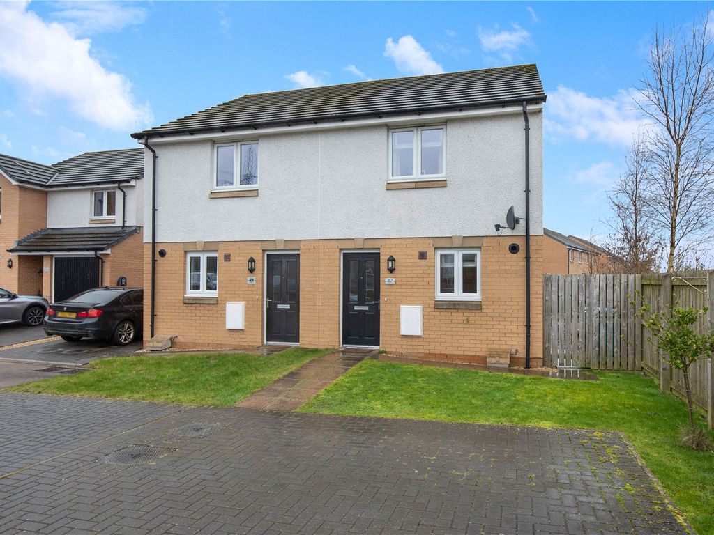 2 bed semidetached house for sale in Cailhead Drive, Cumbernauld
