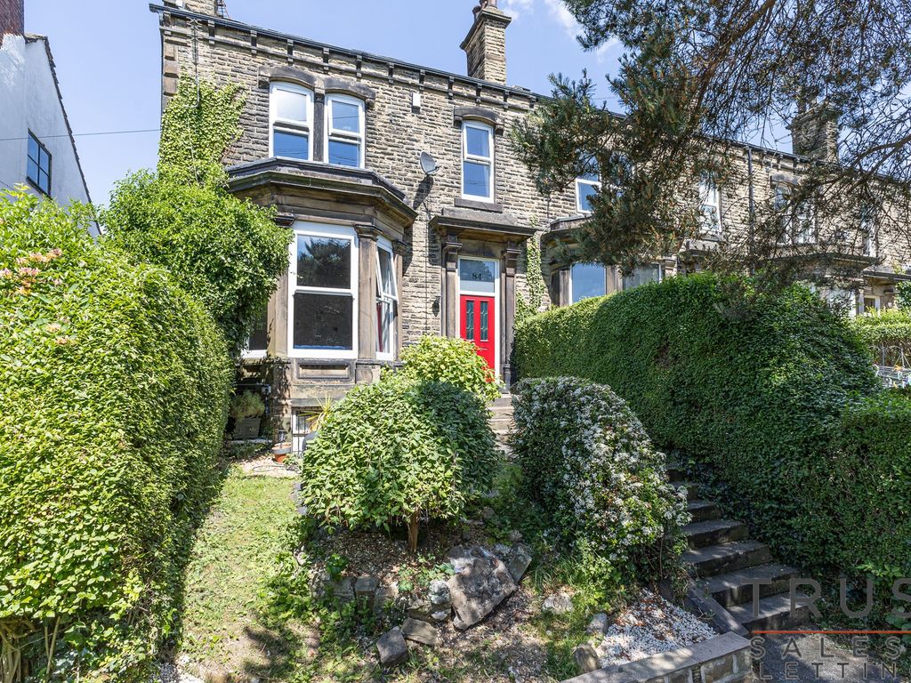 4 bed terraced house for sale in Fieldhead, Birstall, Batley WF17 Zoopla