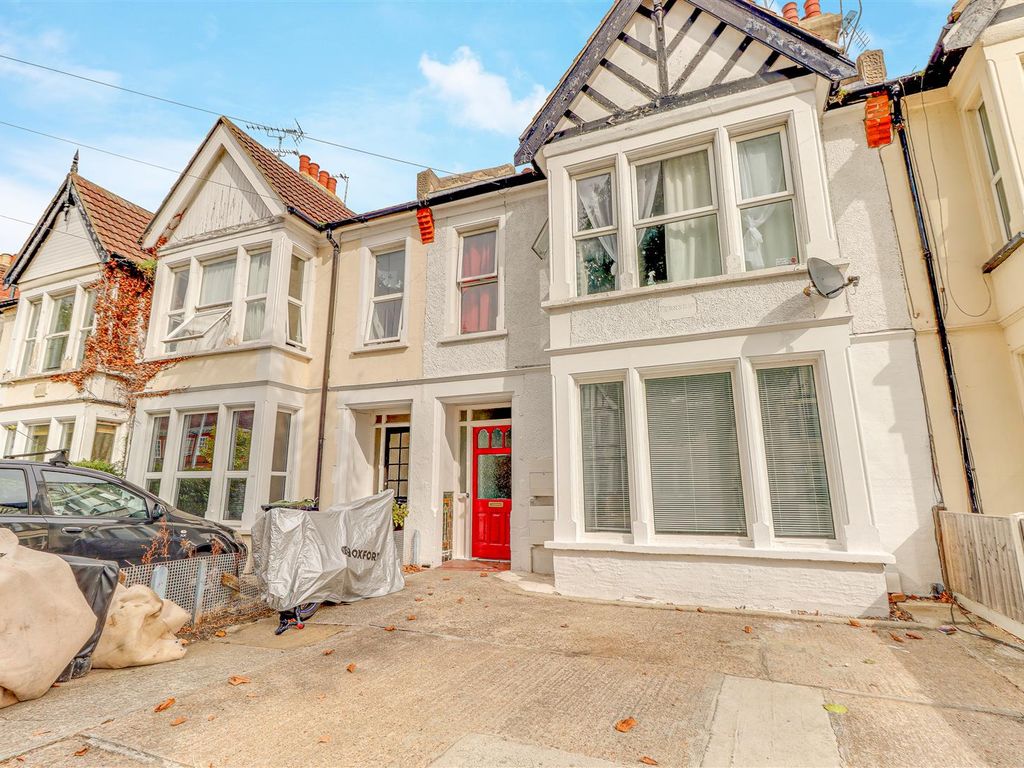 2 bed flat for sale in Anerley Road, WestcliffOnSea SS0 Zoopla