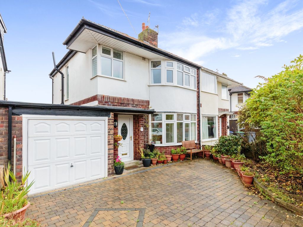 3 bed semidetached house for sale in Winton Avenue, Blackpool