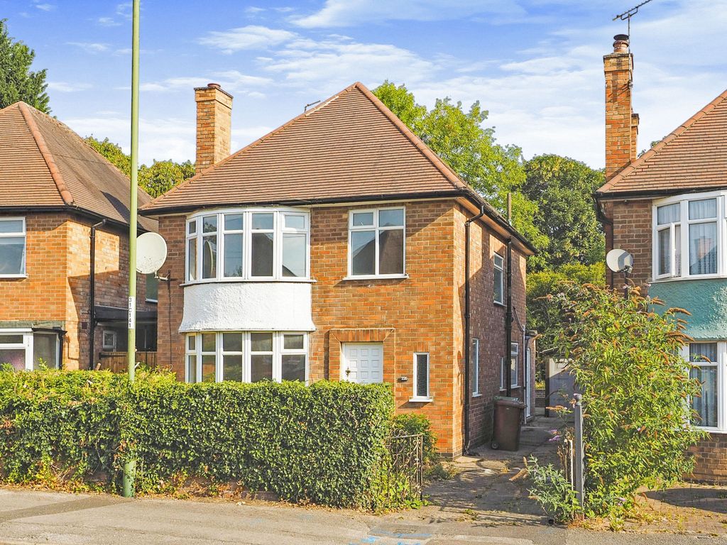 3 bed detached house for sale in Charlbury Road, Nottingham
