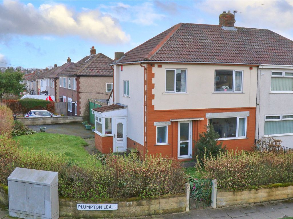 3 bed semidetached house for sale in Plumpton Lea, Wrose, Shipley