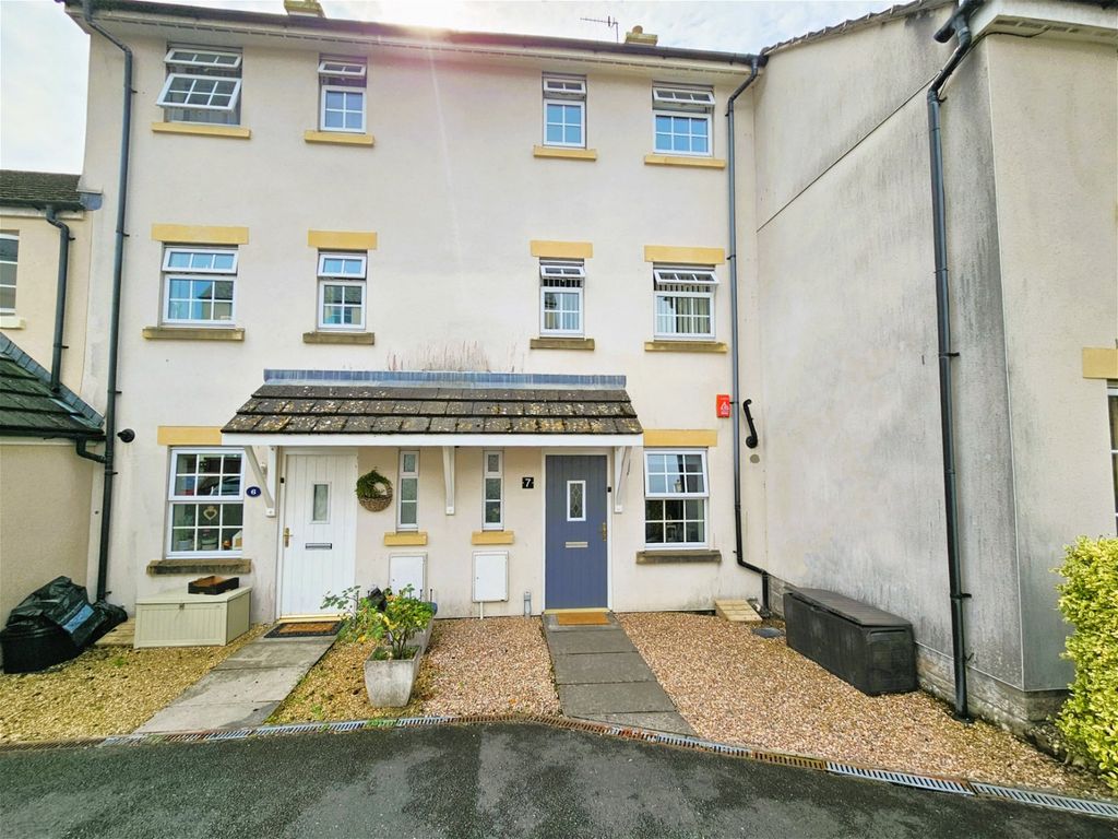 4 bed terraced house for sale in Myrtles Court, Pillmere, Saltash PL12