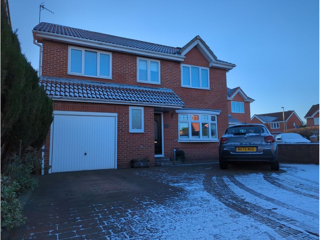 4 bed detached house for sale in Woodvale Drive, Hebburn NE31 Zoopla