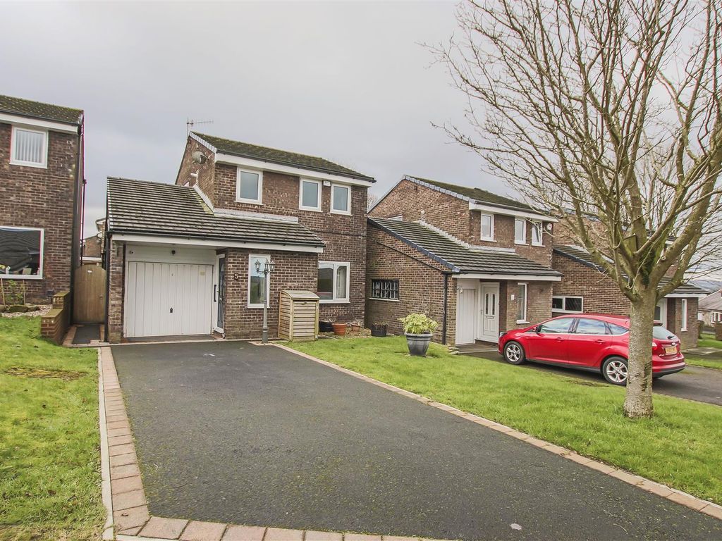 3 bed detached house for sale in Langfield, Worsthorne, Burnley BB10