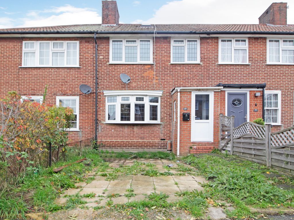 3 bed terraced house for sale in Framlingham Crescent, Mottingham