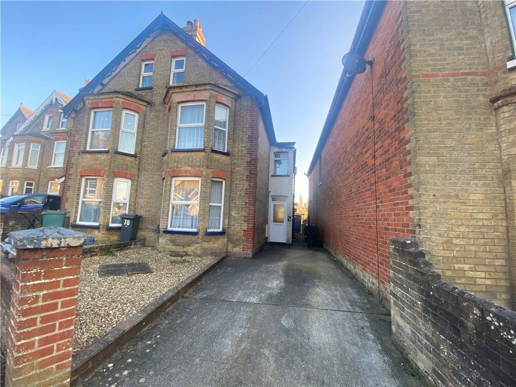 4 bed semidetached house for sale in Yarborough Road, East Cowes, Isle