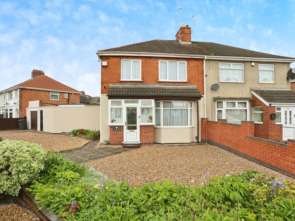 3 bed semidetached house for sale in Temple Road, Leicester