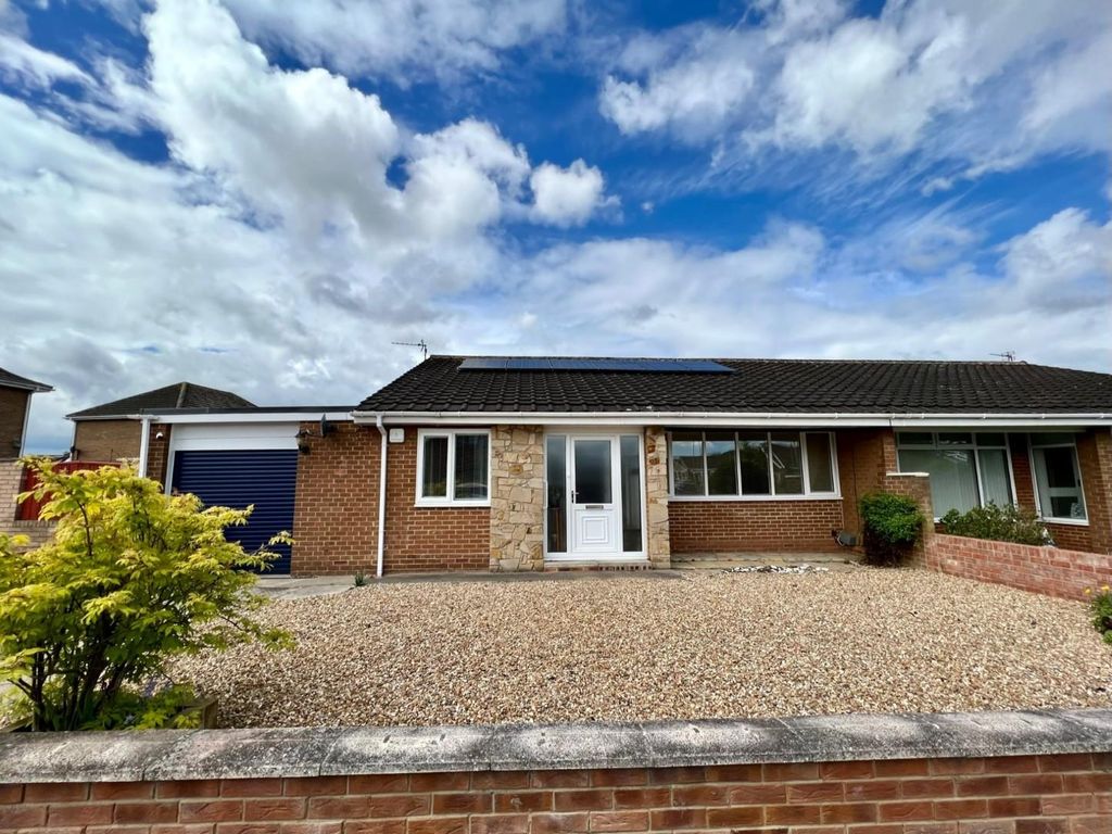 3 bed semidetached house for sale in Kintyre Drive, Thornaby, Stockton