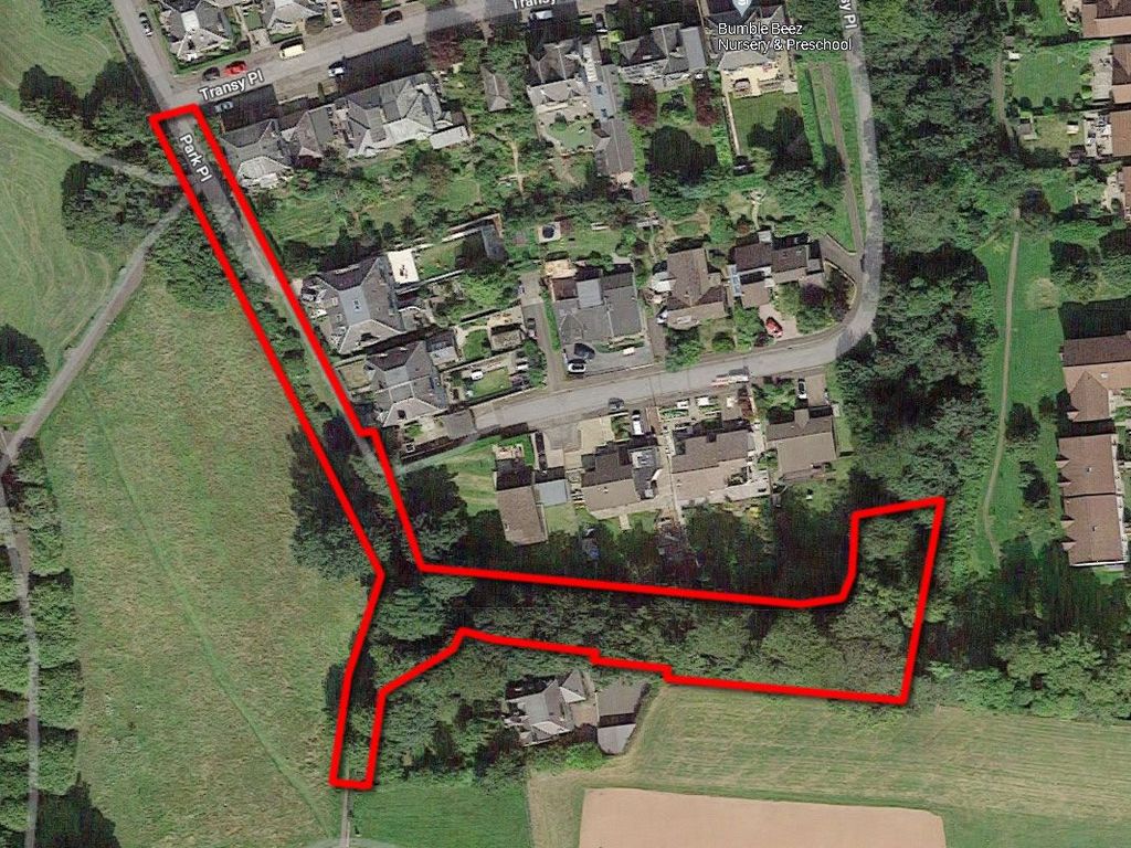 Land for sale in Park Place, Dunfermline KY12, £4,000 Zoopla